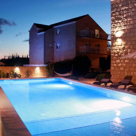 Villa Grand Pinea Cilipi Exterior photo